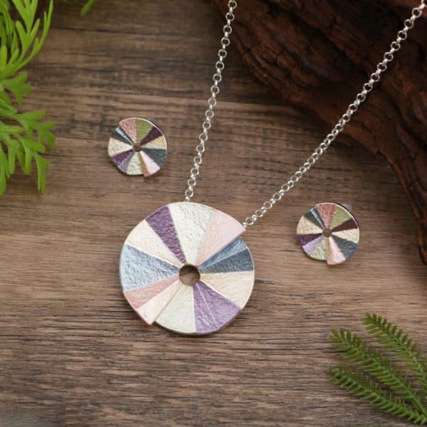 Women's High-grade Geometric Round Necklace
