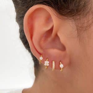 Women's Flower Inlaid Earrings And Buckle 4 Piece Set