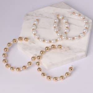 Pearl circle big earrings