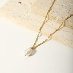 Freshwater Pearl Pendant High-grade 18k Golden Clavicle Chain Women's Fashion Necklace Ornament