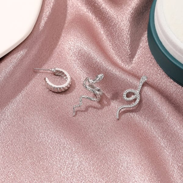 Cross-Border Retro Snake Set Earrings Cold Wind Fashion Three-Piece Earrings Net Red Ins Wind Snake Ear Clip