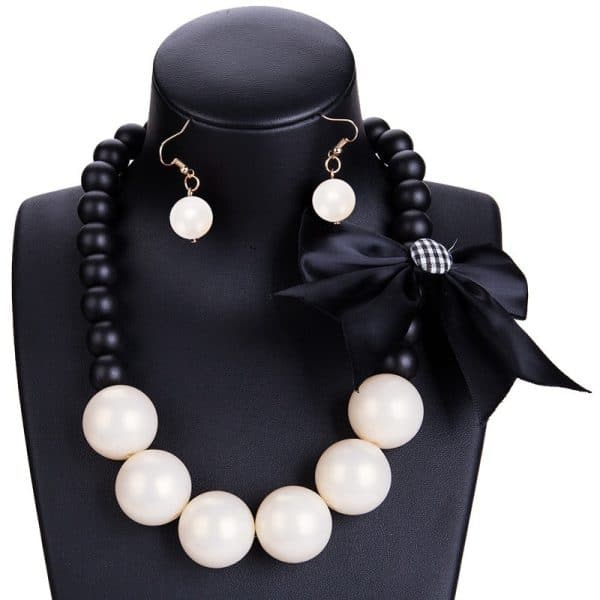 Bowknot Resin Necklace Set