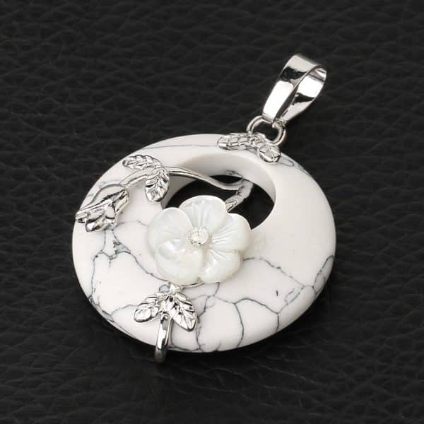 Lucky Buckle Inlaid Flower Nostalgic Stone Pendant Semi-precious Stone Jewelry Amethyst Pendant