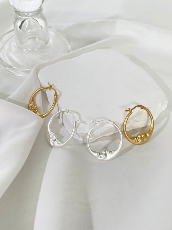 Cool Moon Rhinestone-encrusted Personalized Earrings Simple Moon Circle