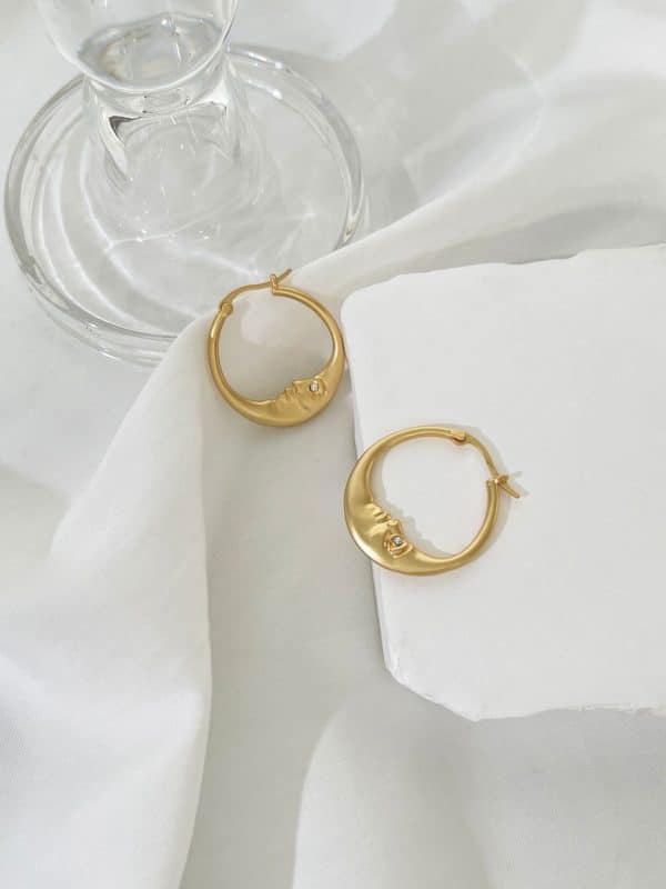 Cool Moon Rhinestone-encrusted Personalized Earrings Simple Moon Circle