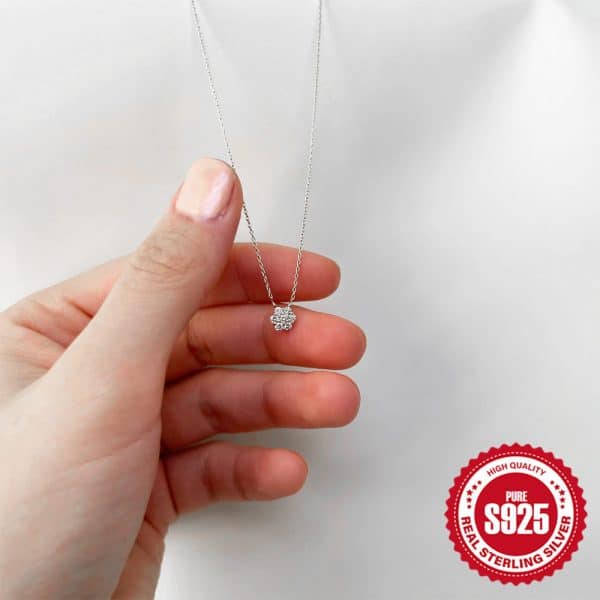New S925 Sterling Silver Seven Diamond Flower Necklace For Women