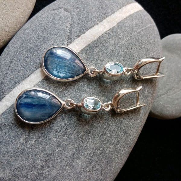 Drop Shaped Blue Gem Earrings