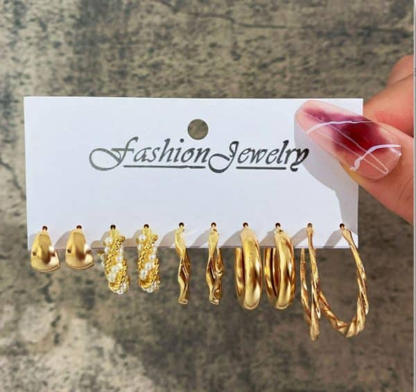 Vintage Versatile Earring Metallic Suit