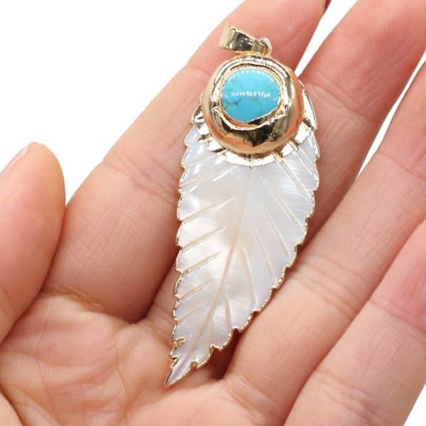 Exquisite Gift Natural Stone Semi-precious Stone Carved Pendant