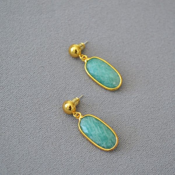 Oval Carved Real Stone Natural Stone Stud Earrings