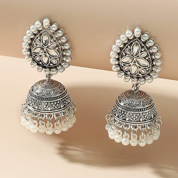 Women's Fashion Retro Water Drop Earrings