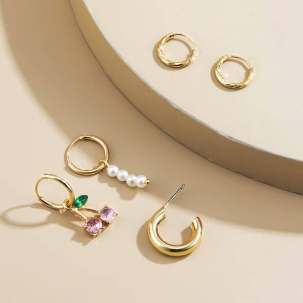 Simple Temperament Pearl Diamond And Cherry Earrings Set