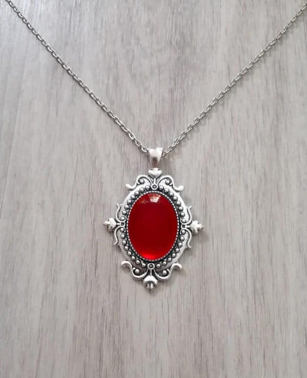Gothic Vintage Bronze Pendant Necklace Personality
