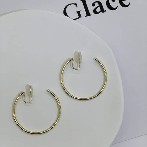 Women's Temperament Circle Mosquito Coil Ear Clip To Show Thinness