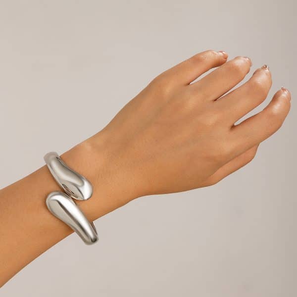 Women's Exaggerated Large Water Drop Metal Glossy Surface Mirror Open-ended Bracelet