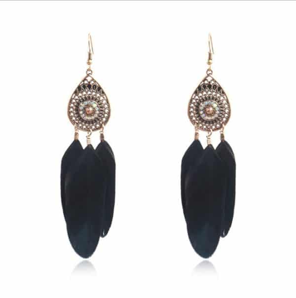 Drop-shaped long pendant
