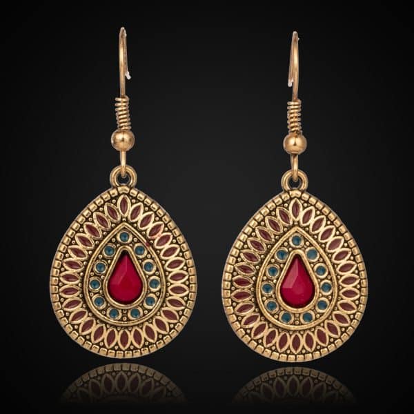 Drop-shaped alloy earrings with gemstones