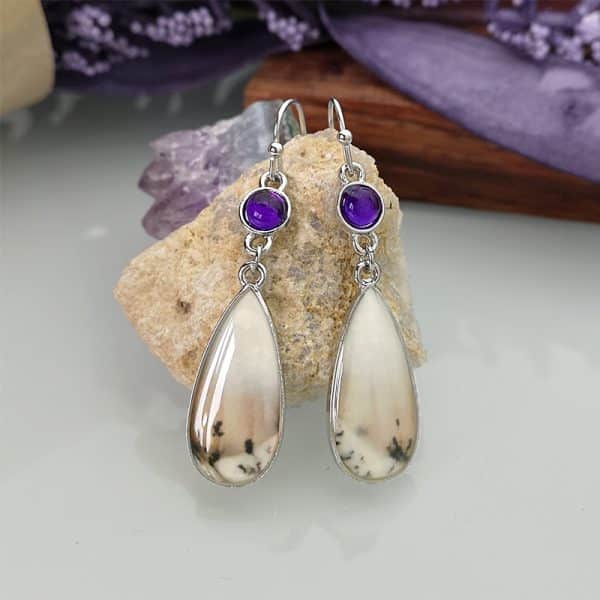 Ethnic drop-shaped earrings