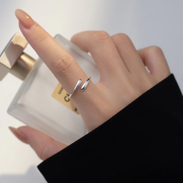 Stylish And Simple Personality Hug Female Open Ring