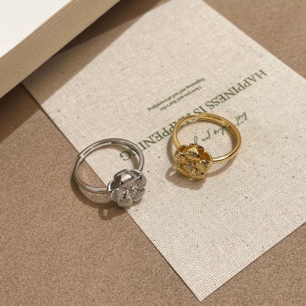 Three-dimensional Plum Ring
