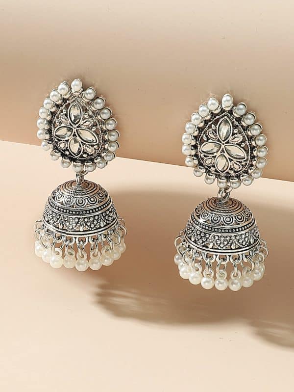 Women's Fashion Retro Water Drop Earrings