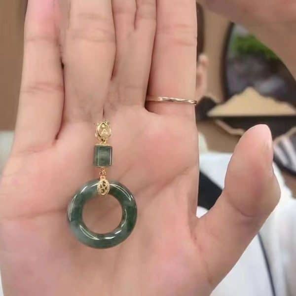 Necklace Temperament Wild Safety Buckle Pendant Clavicle