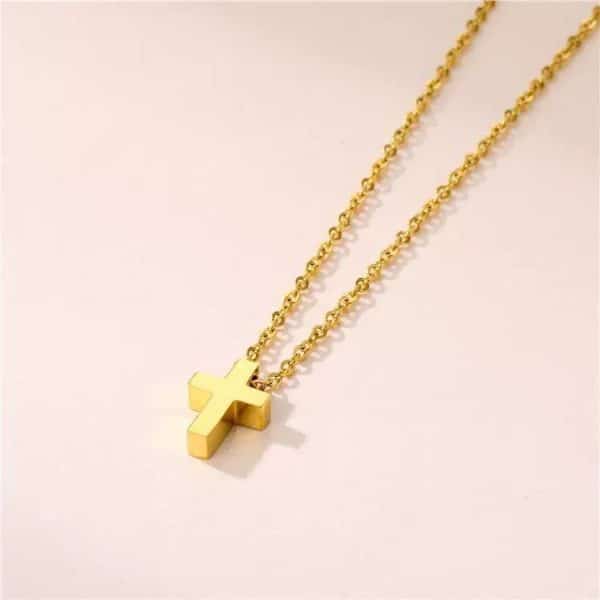 Classic Cross Pendant Female Simple Necklace