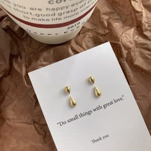 Women's Simple Compact Smooth Water Drop Earrings
