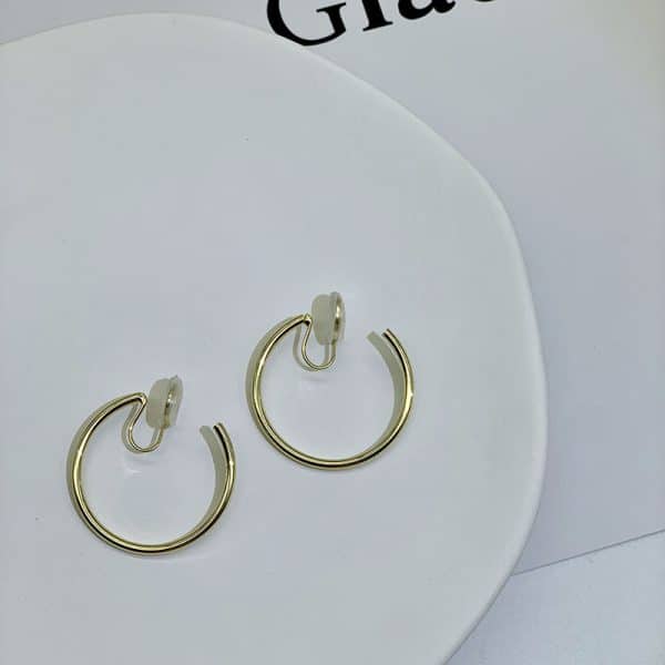 Women's Temperament Circle Mosquito Coil Ear Clip To Show Thinness
