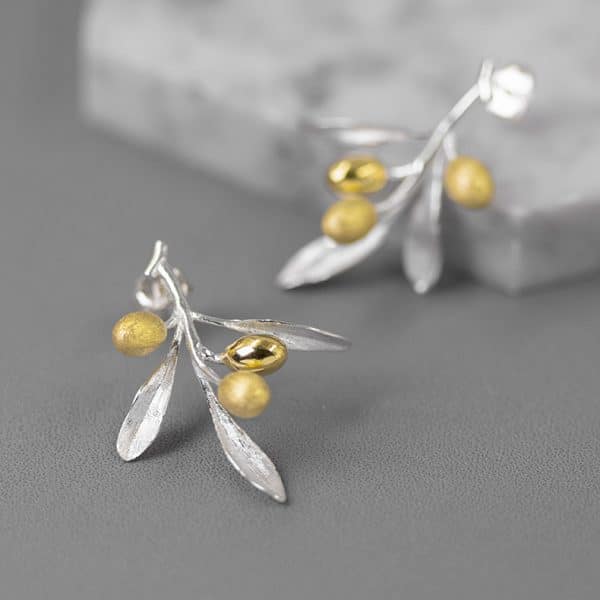 The Taste Of Love Sterling Silver Natural  And Elegant Olive Branch Stud Earrings