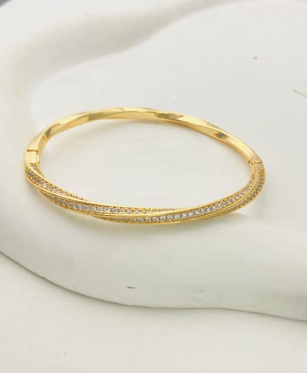 Affordable Luxury Fashion Half Circle Full Diamond Mobius Bracelet