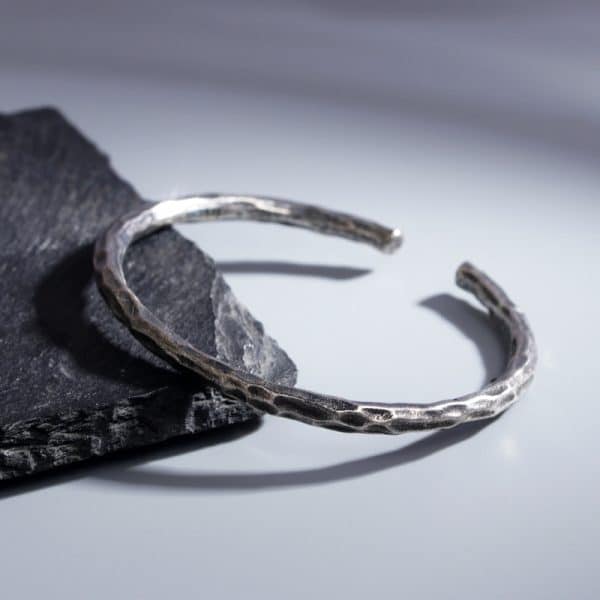Vintage Distressed Cylindrical Simple Opening Bracelet