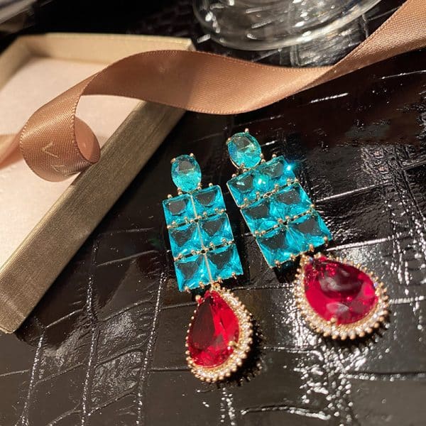 Light Luxury Heavy Industry Drop-shaped Exaggerated Earrings