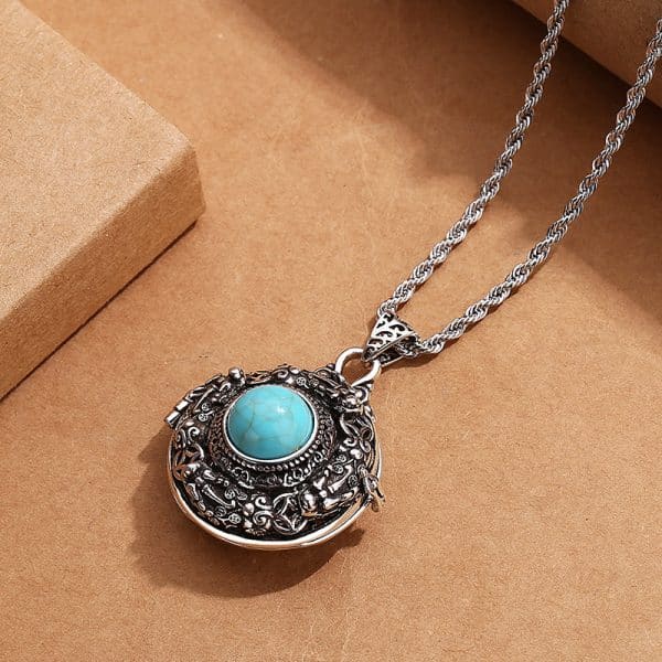 Turquoise Women's And Women's Retro Style Personality Creative Necklace