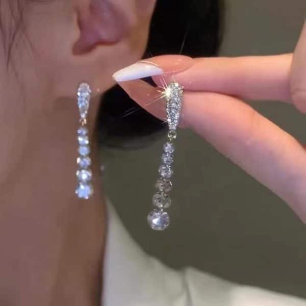 Women's Full Diamond Water Drop Earrings