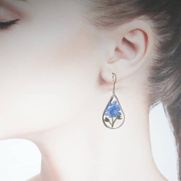 Simple Stylish Water Drop Real Flower Transparent Earrings