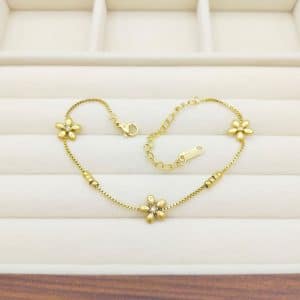 Flower-shaped Gold-plated Korean-style Fashion Pull Bracelet