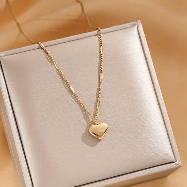 Women's Fashion Simple Stainless Steel Love Heart Necklace