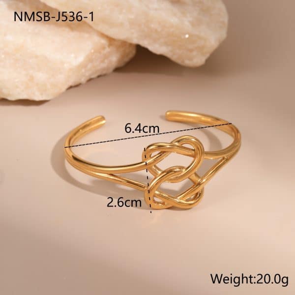 European And American Open Stainless Steel Bracelet 18K Gold Plating Heart-shaped Design Sense