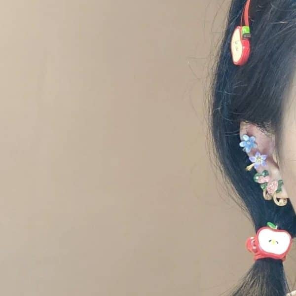 Super Gentle Flower Small Ear Clips Four-piece Set Niche Design