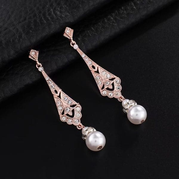 Alloy Silver Drop-shaped Pearl Earrings
