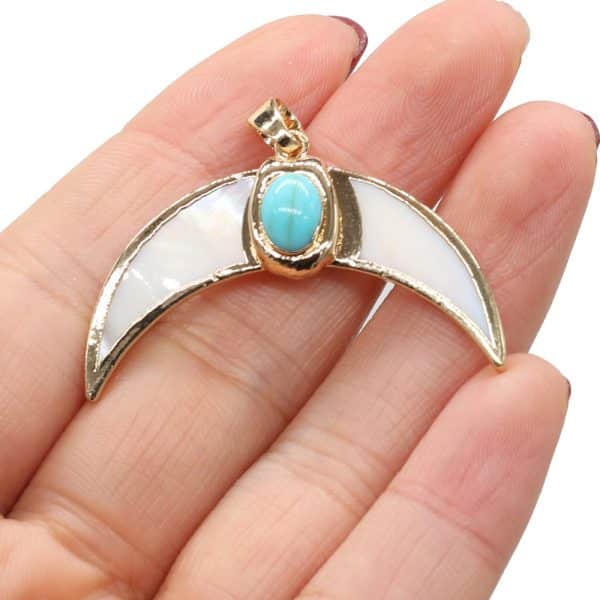 Exquisite Gift Natural Stone Semi-precious Stone Carved Pendant