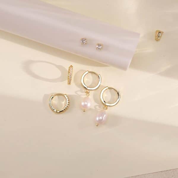Brass Plating Pearl Fashion Earrings Three-piece Set
