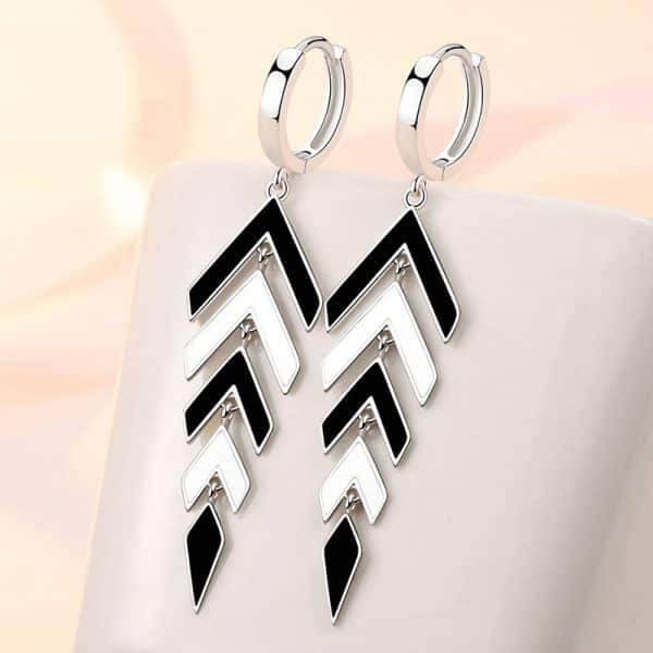 Women's Fashion Cut Head Drop Earrings