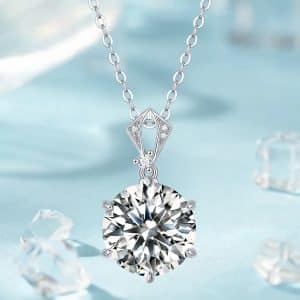 Inlaid Moissanite Plain Heart Pendant Clavicle Chain Necklace