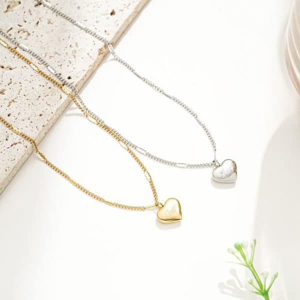 Women's Fashion Simple Stainless Steel Love Heart Necklace
