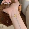 Hollow Butterfly Bracelet Fashion Retro Special Design High Sense