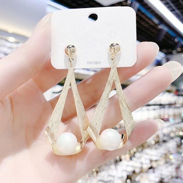 Water Drop Earrings Female Generous And Personalized