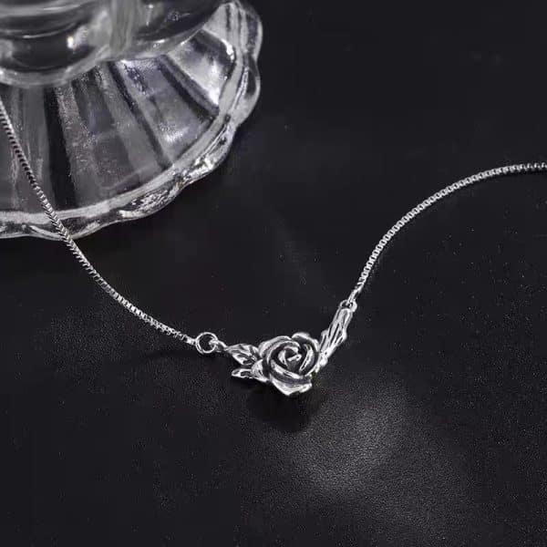 Retro Black Rose Necklace For Women