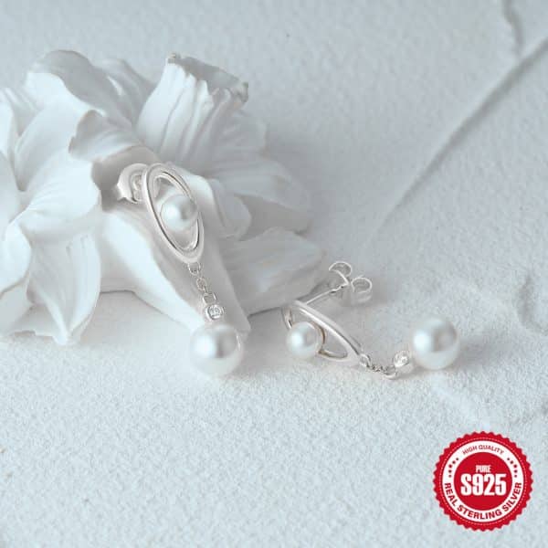Simple And Comfortable Stud Earrings For Women